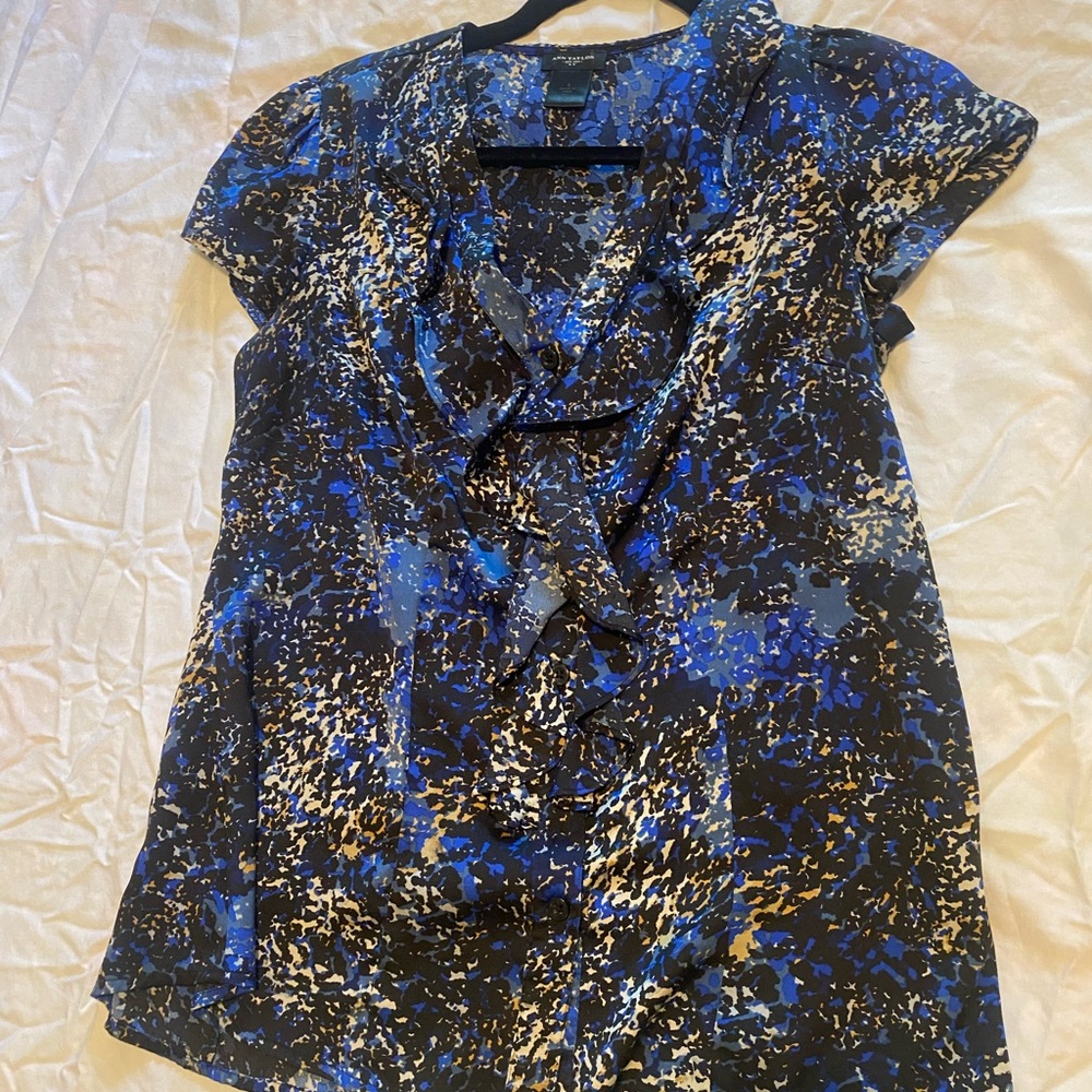 Ann Taylor Blue and Black Patterned Blouse